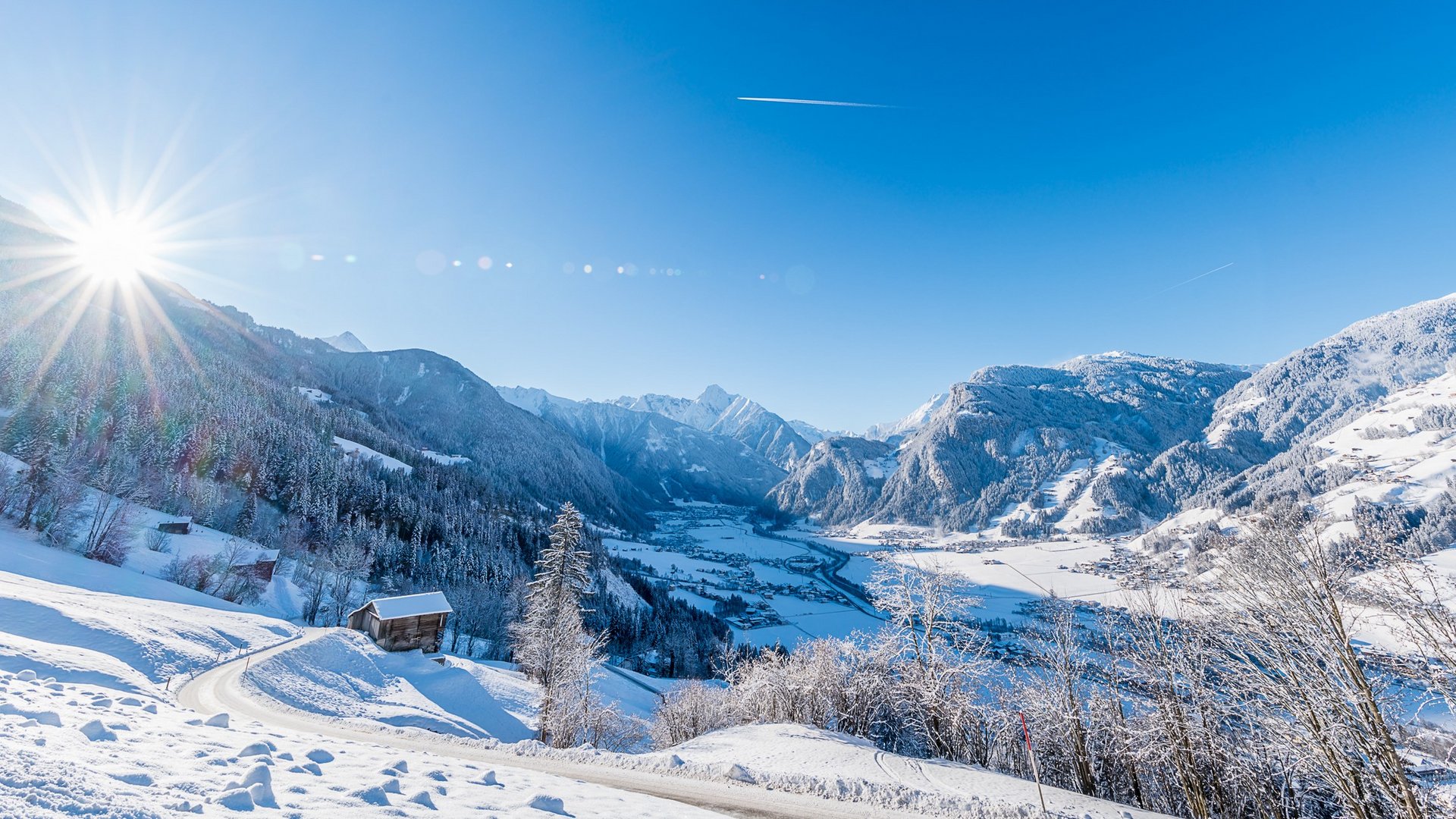 Hiking on your winter holiday in Zillertal Hiking on your winter holiday in Zillertal
