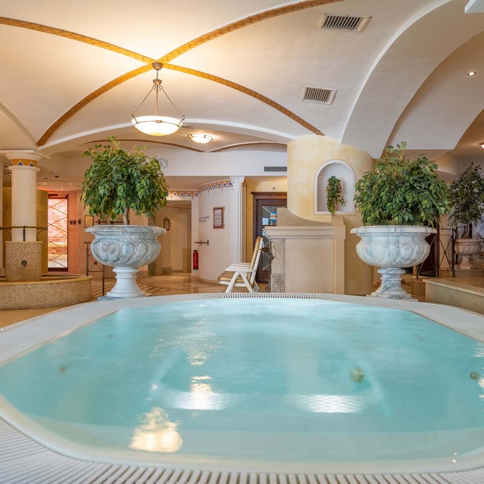 Wellness im FKK-Bereich im Hotel in Österreich Wellness im FKK-Bereich im Hotel in Österreich